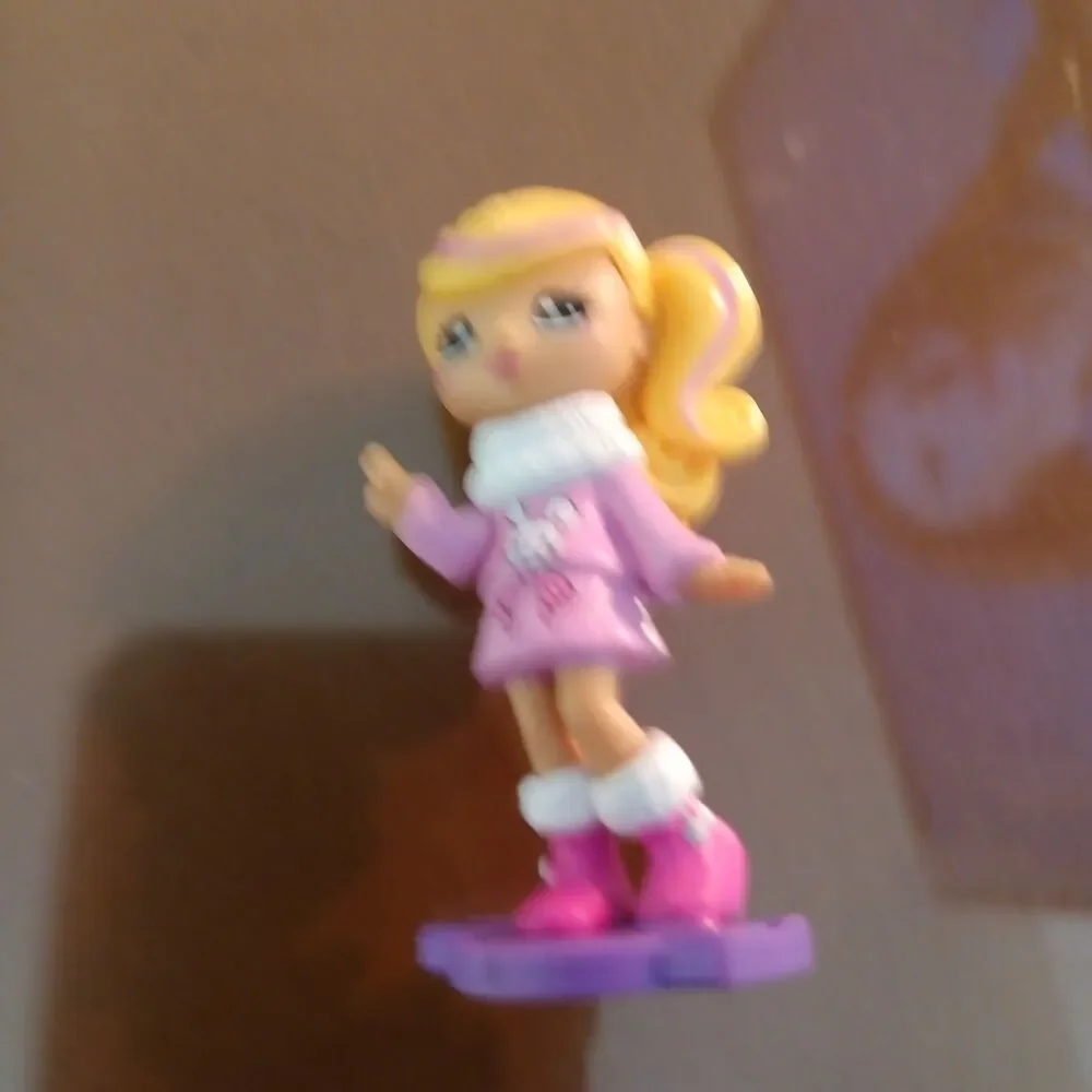 Hayden Party PopTeenies in Winter Outfit with Bunny on It EUC Fast Ship